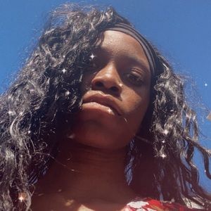 Meet your Posher, Kaylin